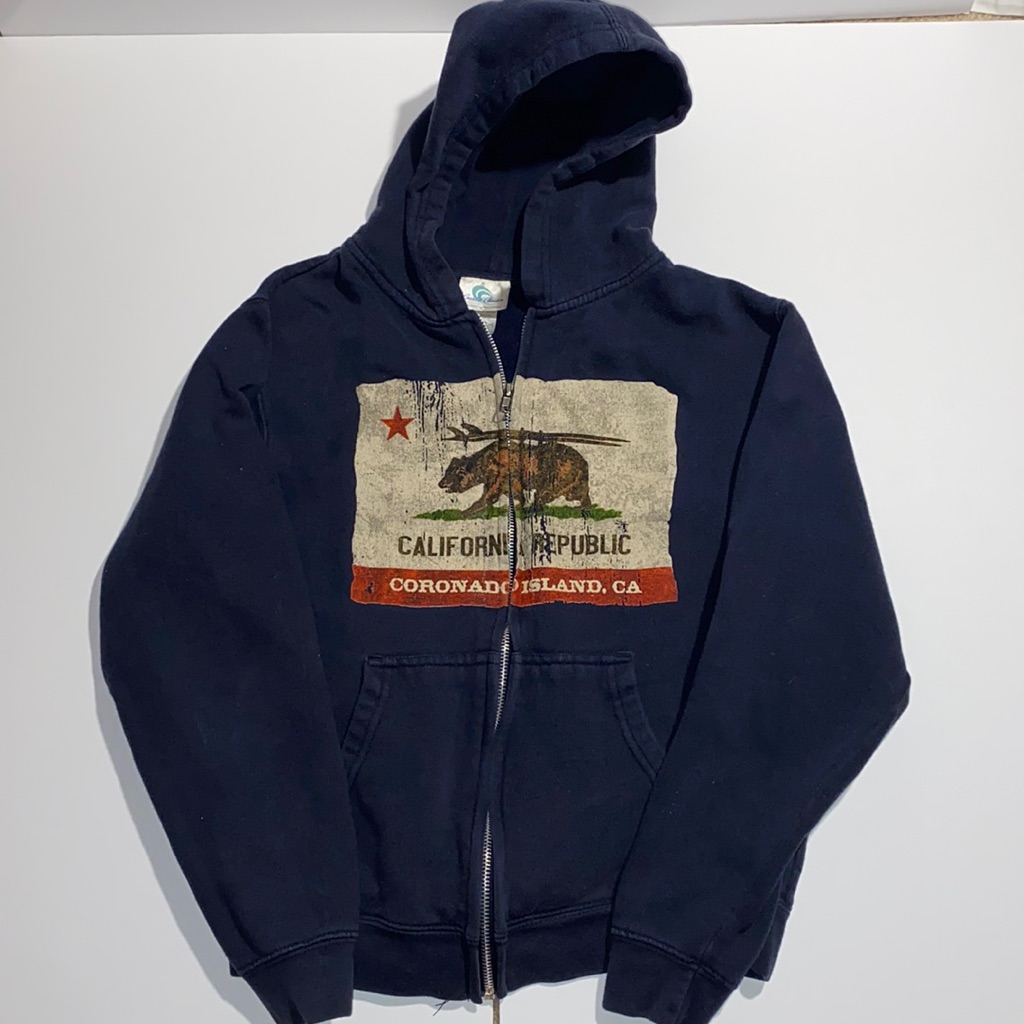Coastal Classics - Vintage Sweatshirt Designed In California